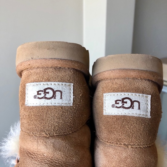 Kids UGG Bailey Button - Picture 5 of 8